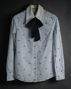 “GUCCI” 2017 heart and dagger embroidered bow tie shirt