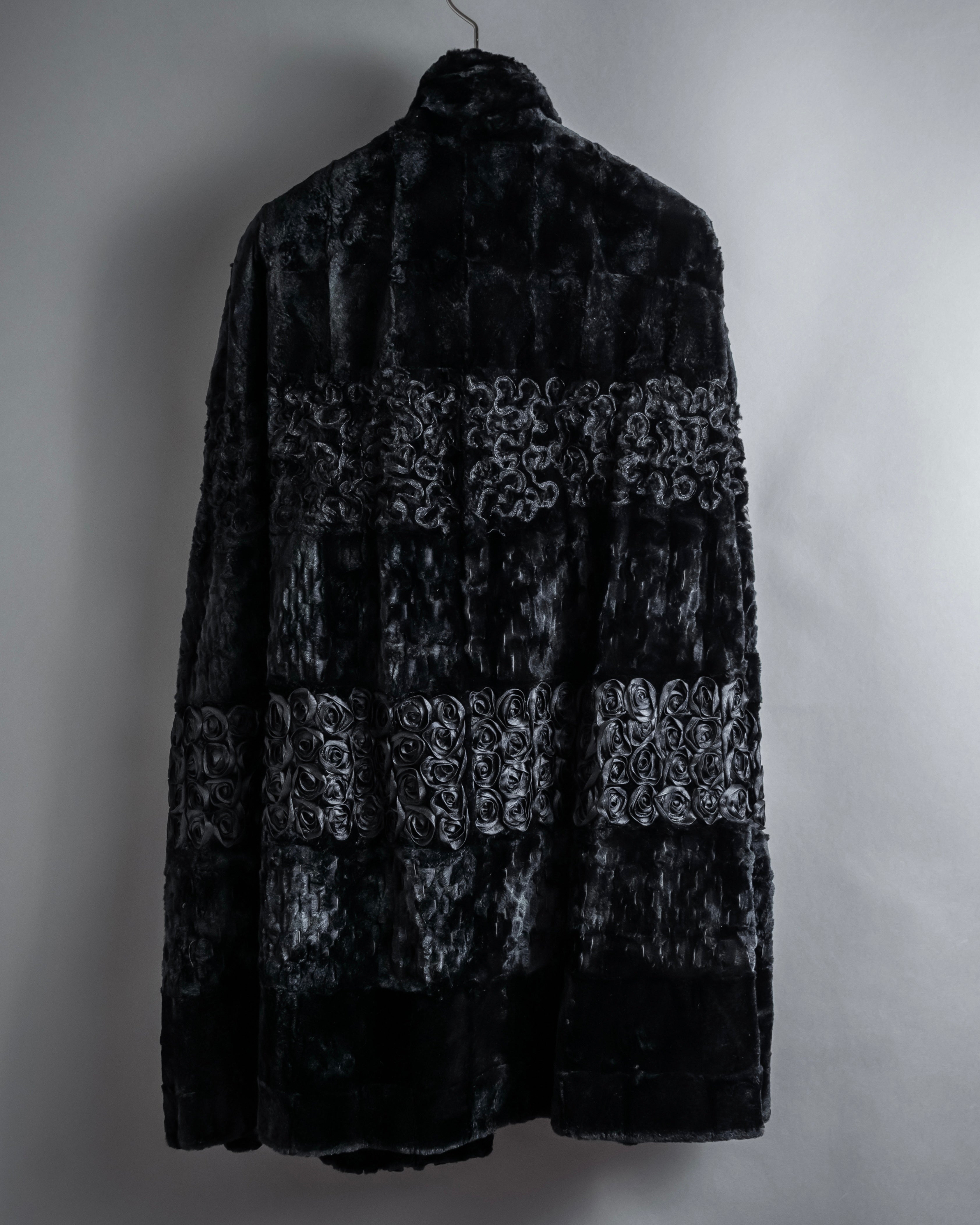 -SPECIAL- "FENDI" 90s Karl Lagerfeld-era lattice fur cape