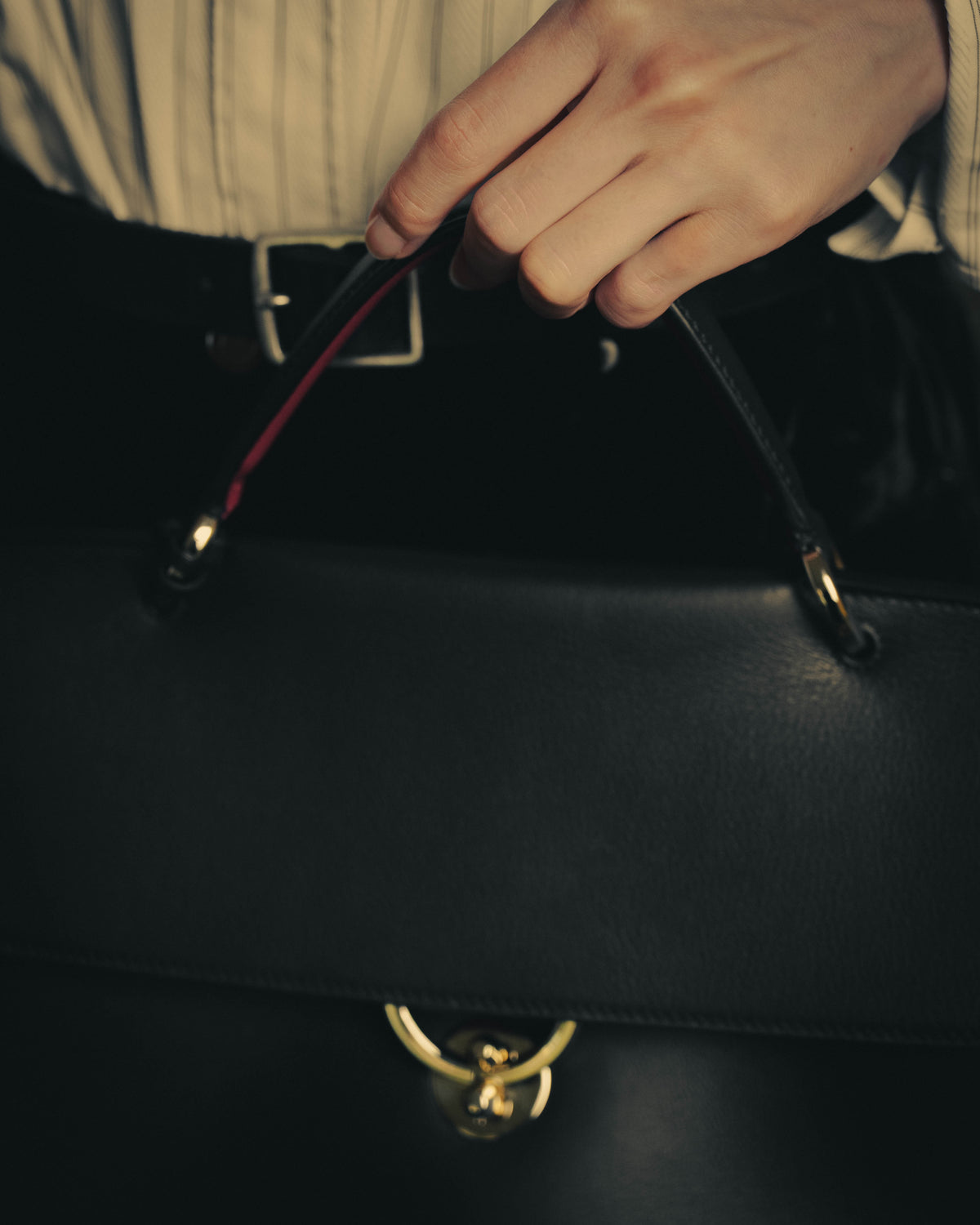 –SPECIAL– "Salvatore Ferragamo" 10's-20's Structured leather top-handle shoulder bag