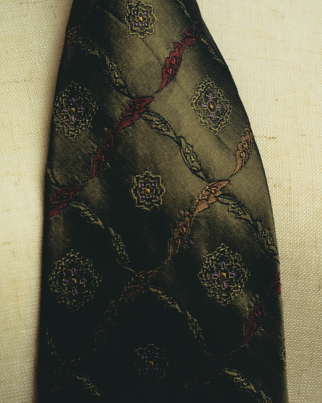 "Yves Saint Laurent" 80's-90's Olive silk jacquard necktie
