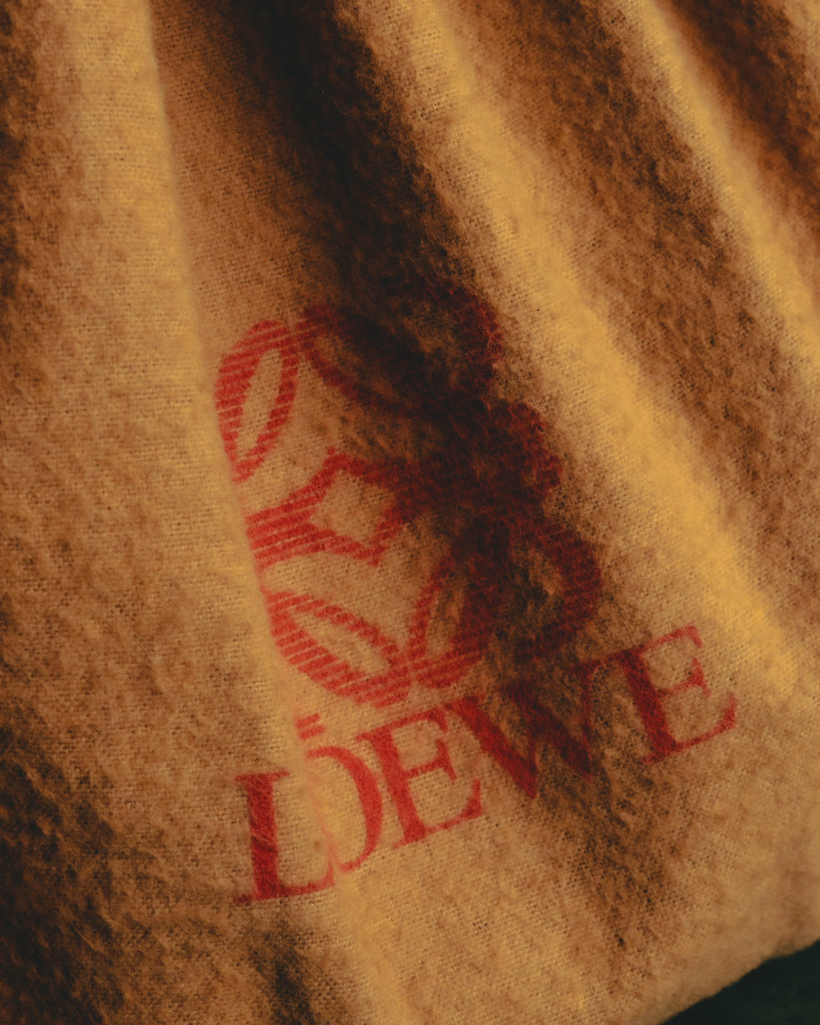 "LOEWE" 80s–00's logo embossed leather handbag