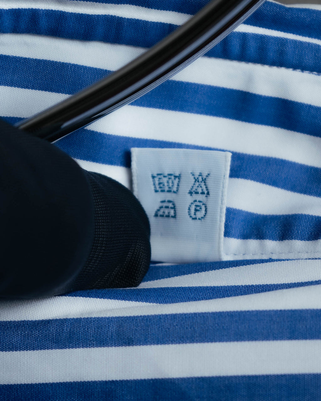 -MOOD MILLÉSIMES- 90’s-00’s vivid blue stripe wide-spread collar shirt