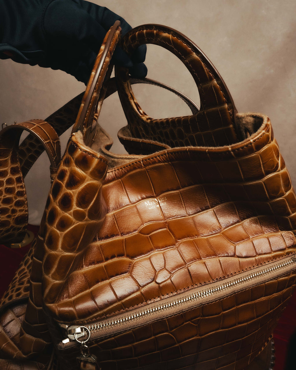 “Max Mara” 00’s-20’s crocodile-embossed 2way backpack