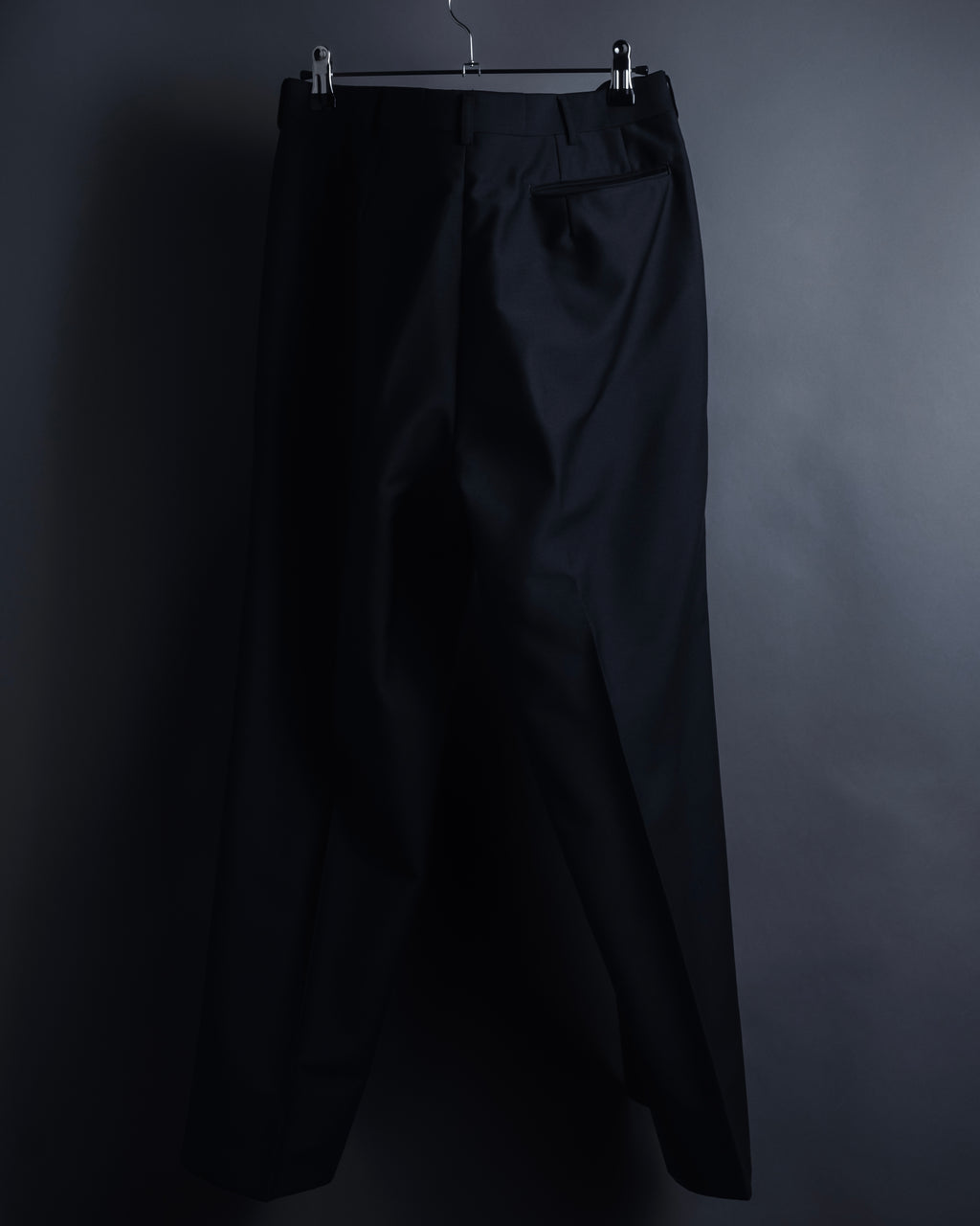 "YVES SAINT LAURENT" Strongly tailored shaped wool set up