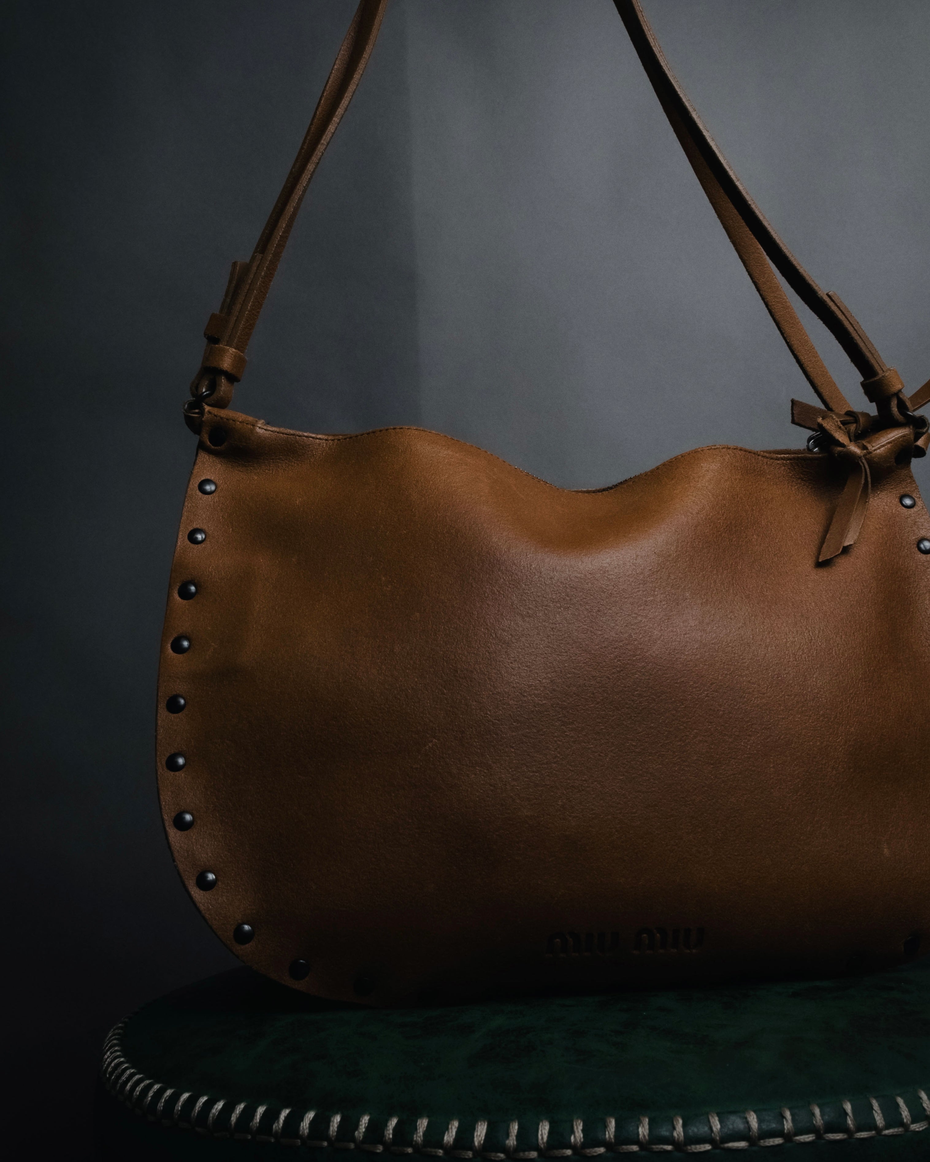 バッグ Miu Miu Studded Leather Hobo Bag/vintage miu miu