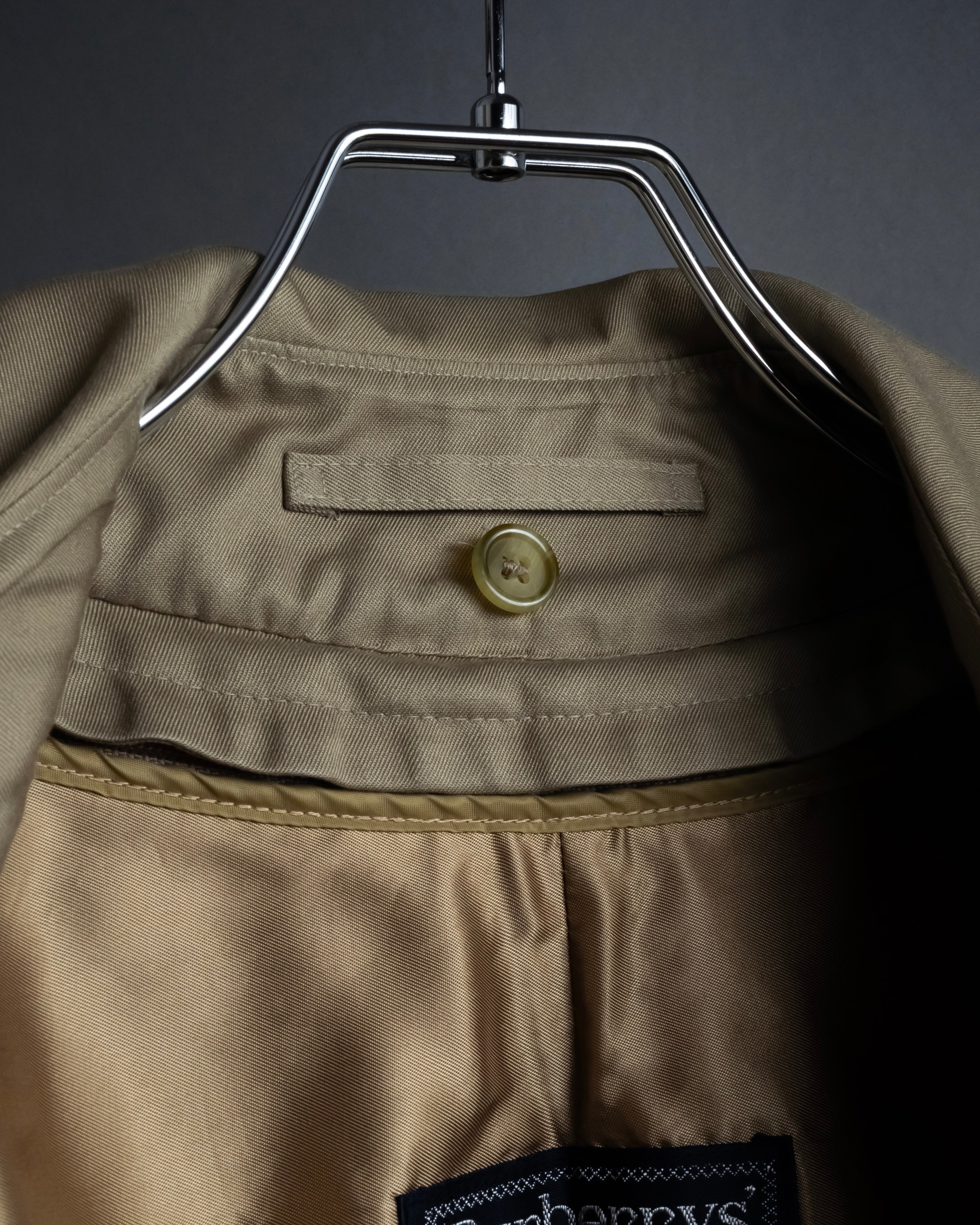 "BURBERRYS" Traditional detail double-breasted stand color trench coat