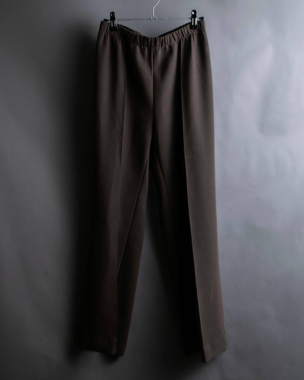 "SHIZUKA KOMURO" Dark brown color easy waist slacks