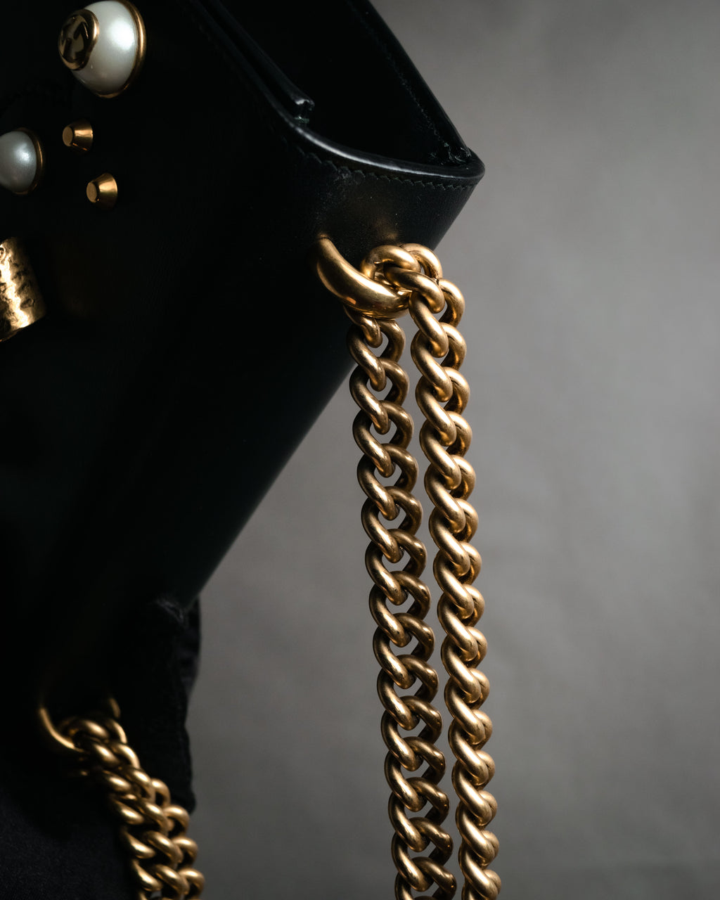 –SPECIAL– “GUCCI”
2016-2022 Bow embellished chain shoulder bag