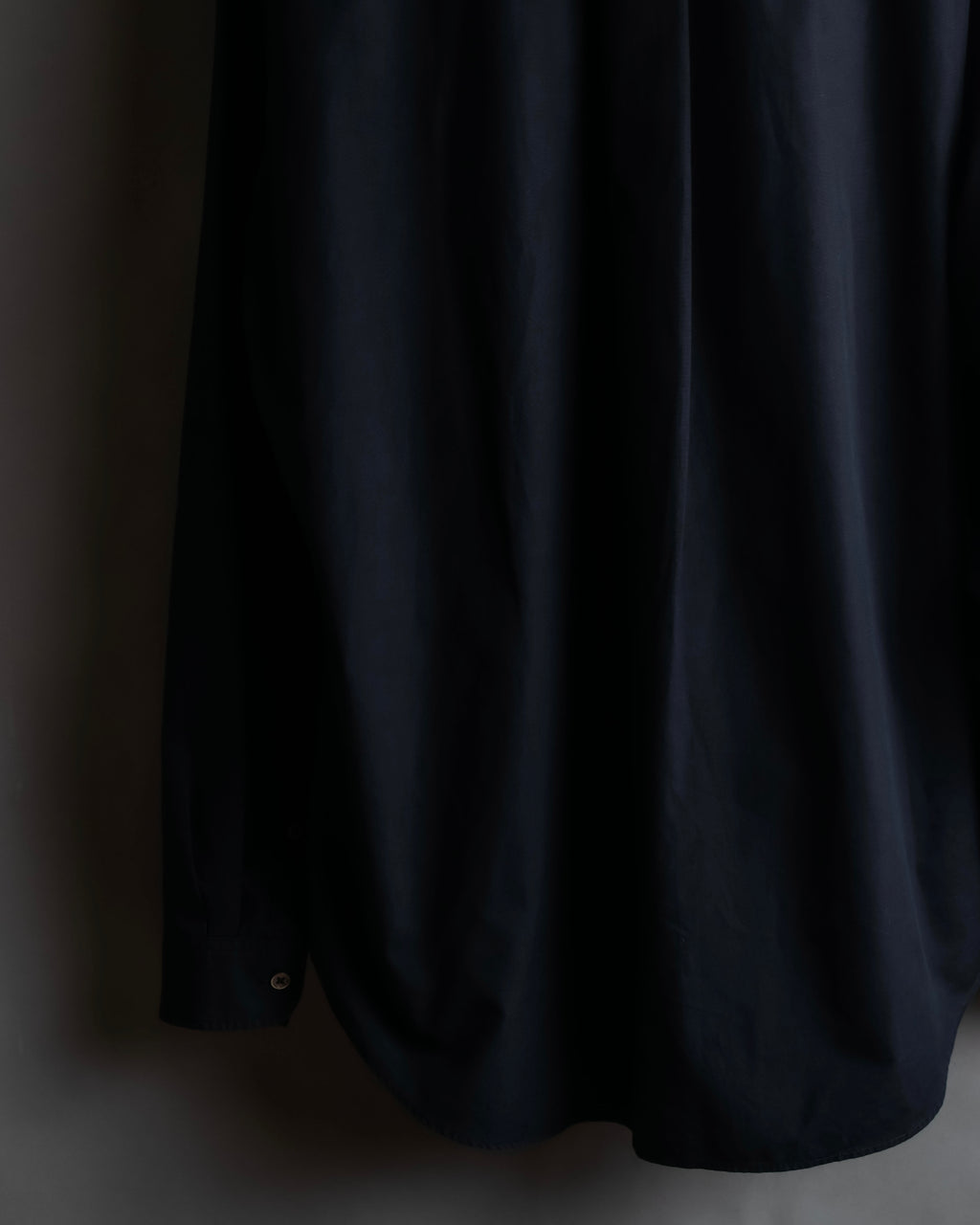 "Yohji Yamamoto COSTUME d’HOMME" Minimal detail cotton poplin black shirt