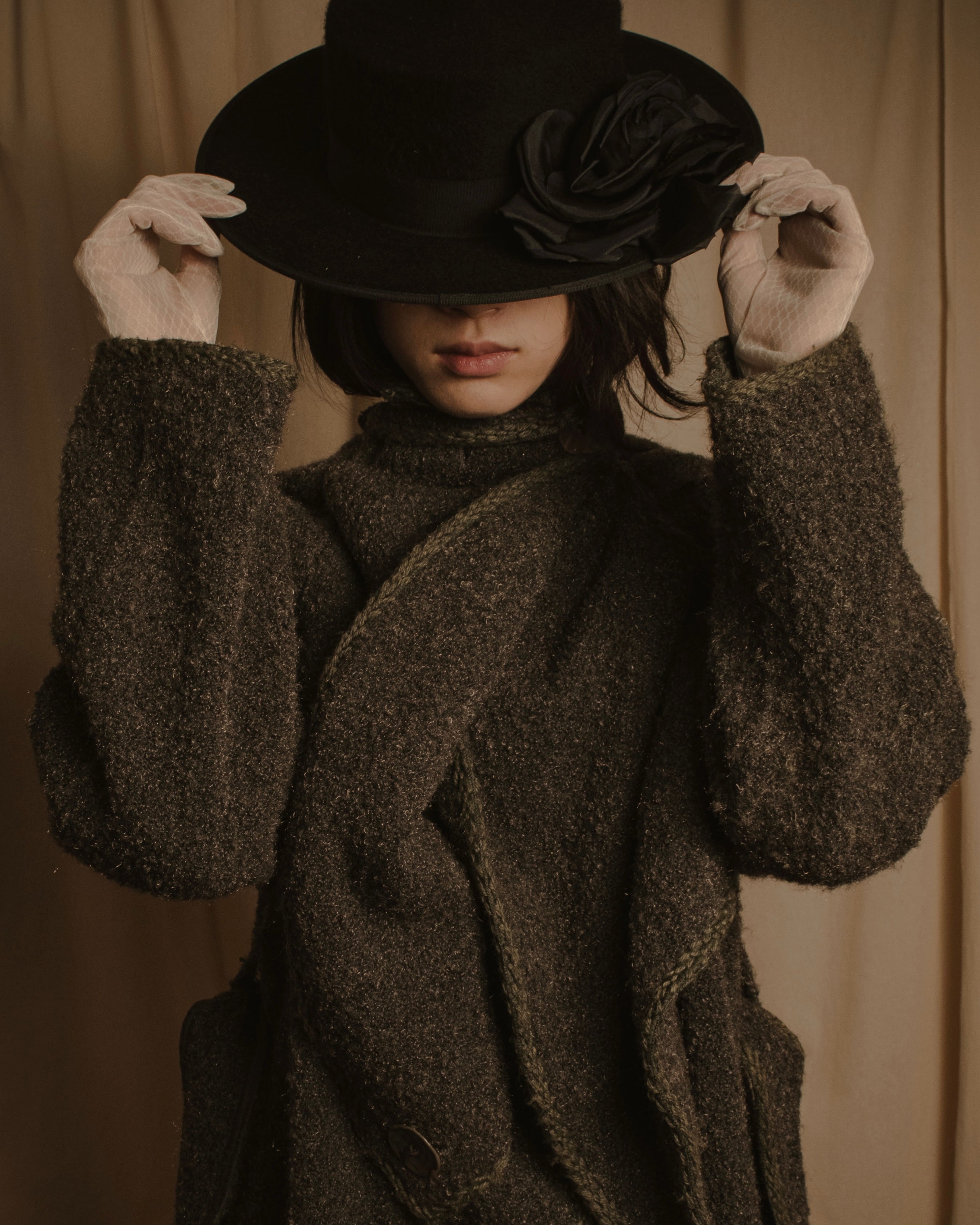 –SPECIAL– "FENDI"
Late 80s-early 90s oversized pile wool wrap coat