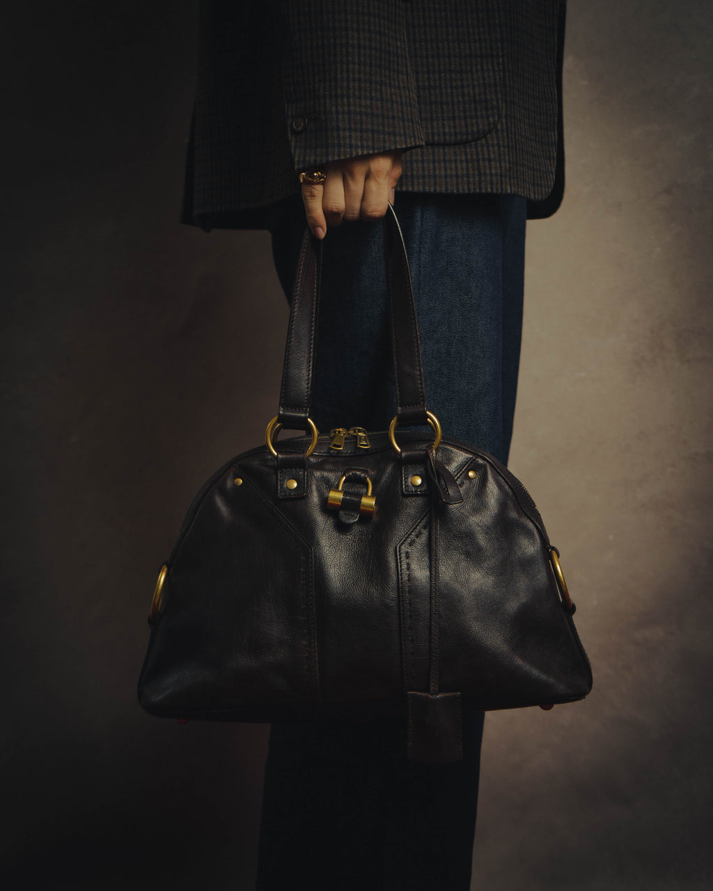 -SPECIAL- “Yves Saint Laurent” 00’s-10’s Muse leather handbag
