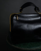 "Roberta Di Camerino" Logo motif charm design modern doctor bag