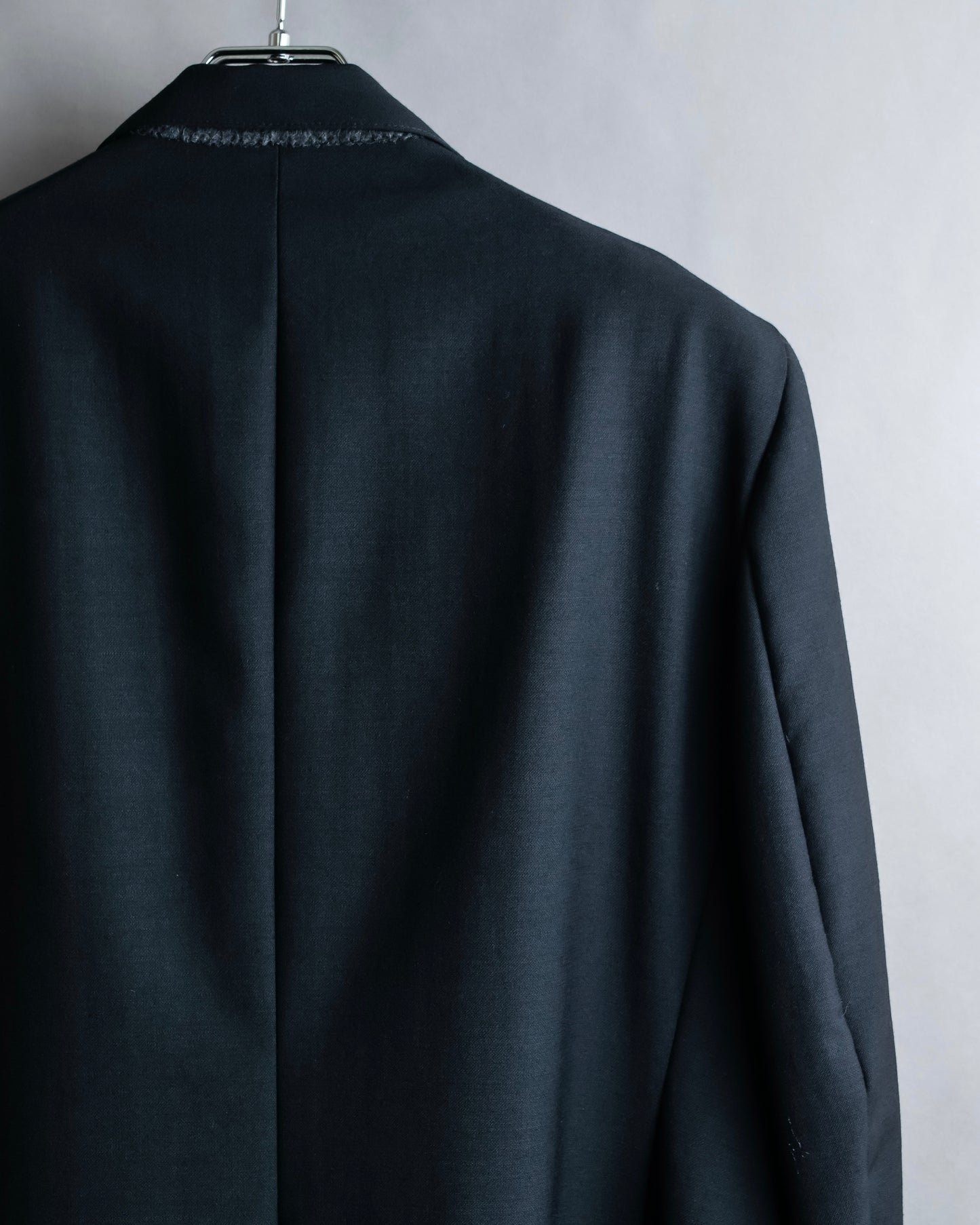 "ISSIMO" Oversized marble button design wool tailored jacket