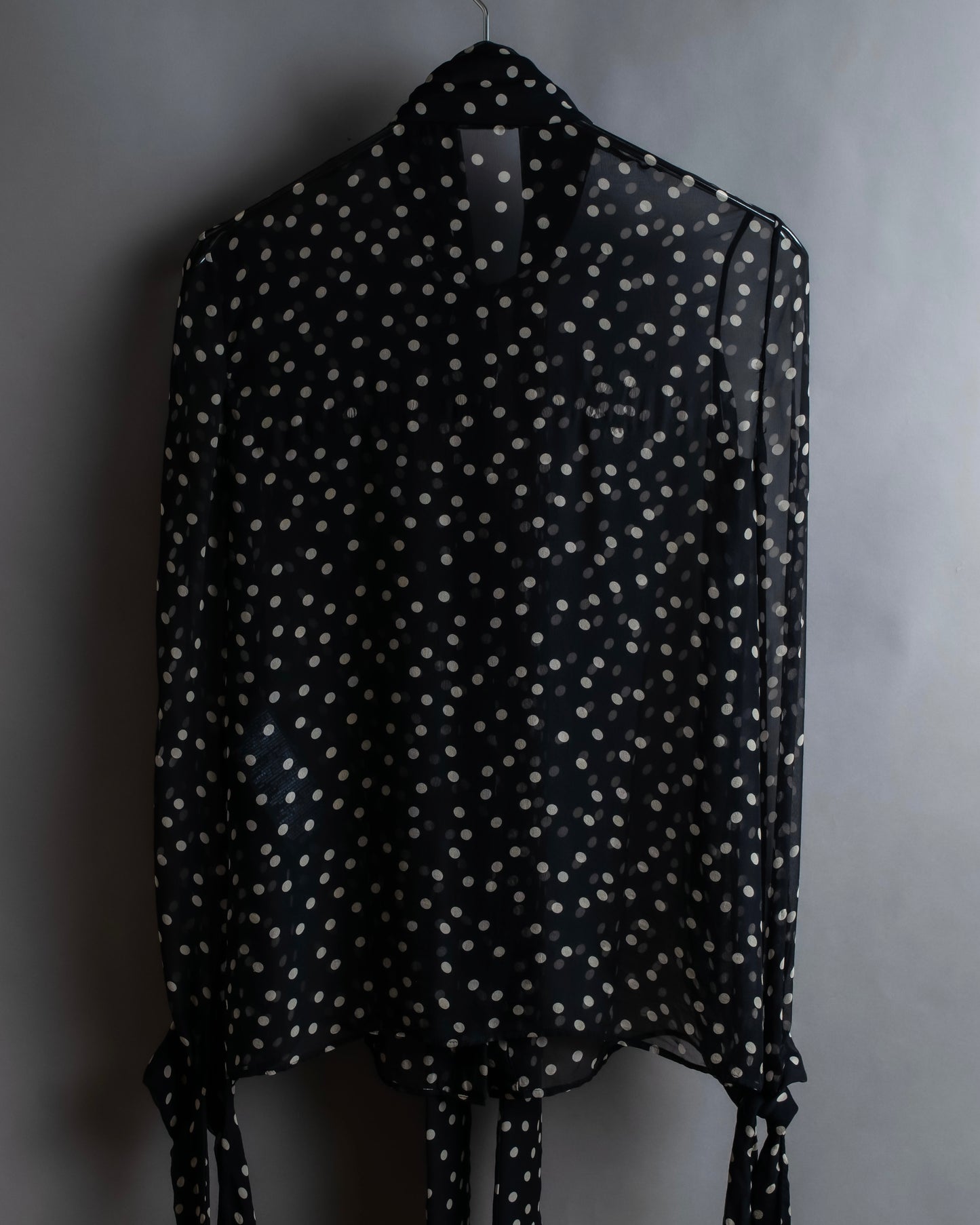 "Saint Laurent Paris 2020"
Ribbon detail polka dot pattern sheer shirt