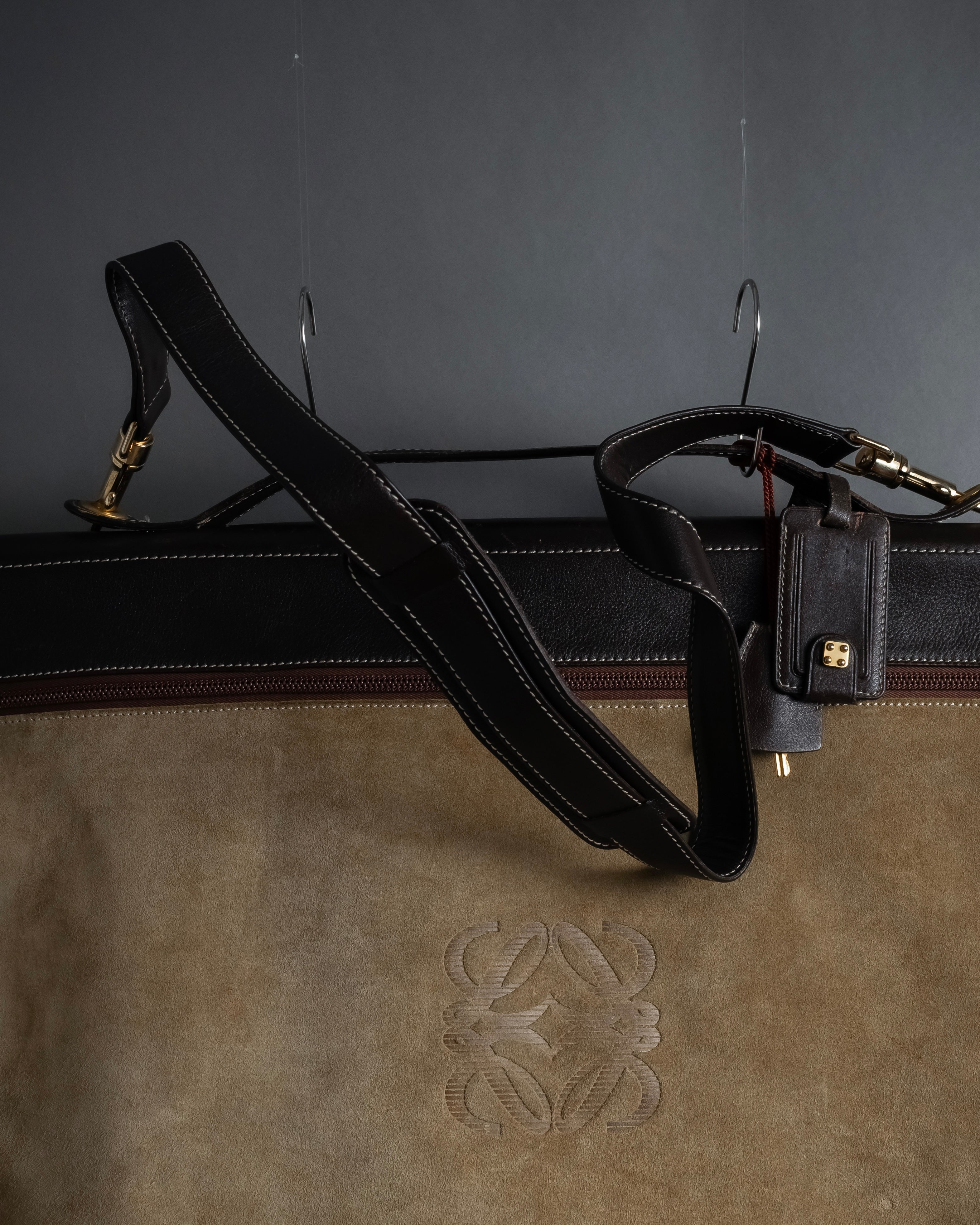 "LOEWE" 80's-90's Logo engraved suede leather combination business bag