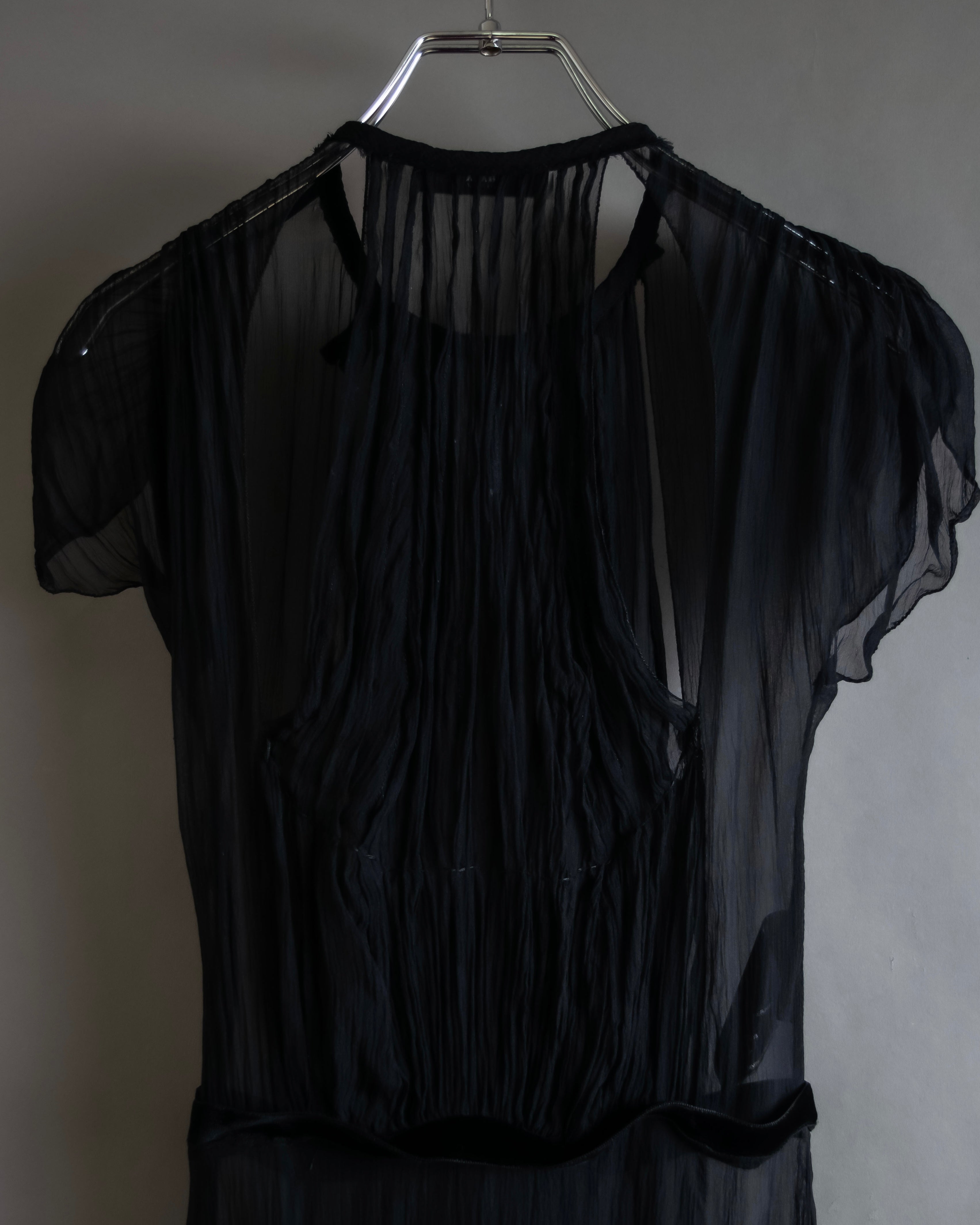 "PRADA" Gathered ribbon design puff sleeve dress