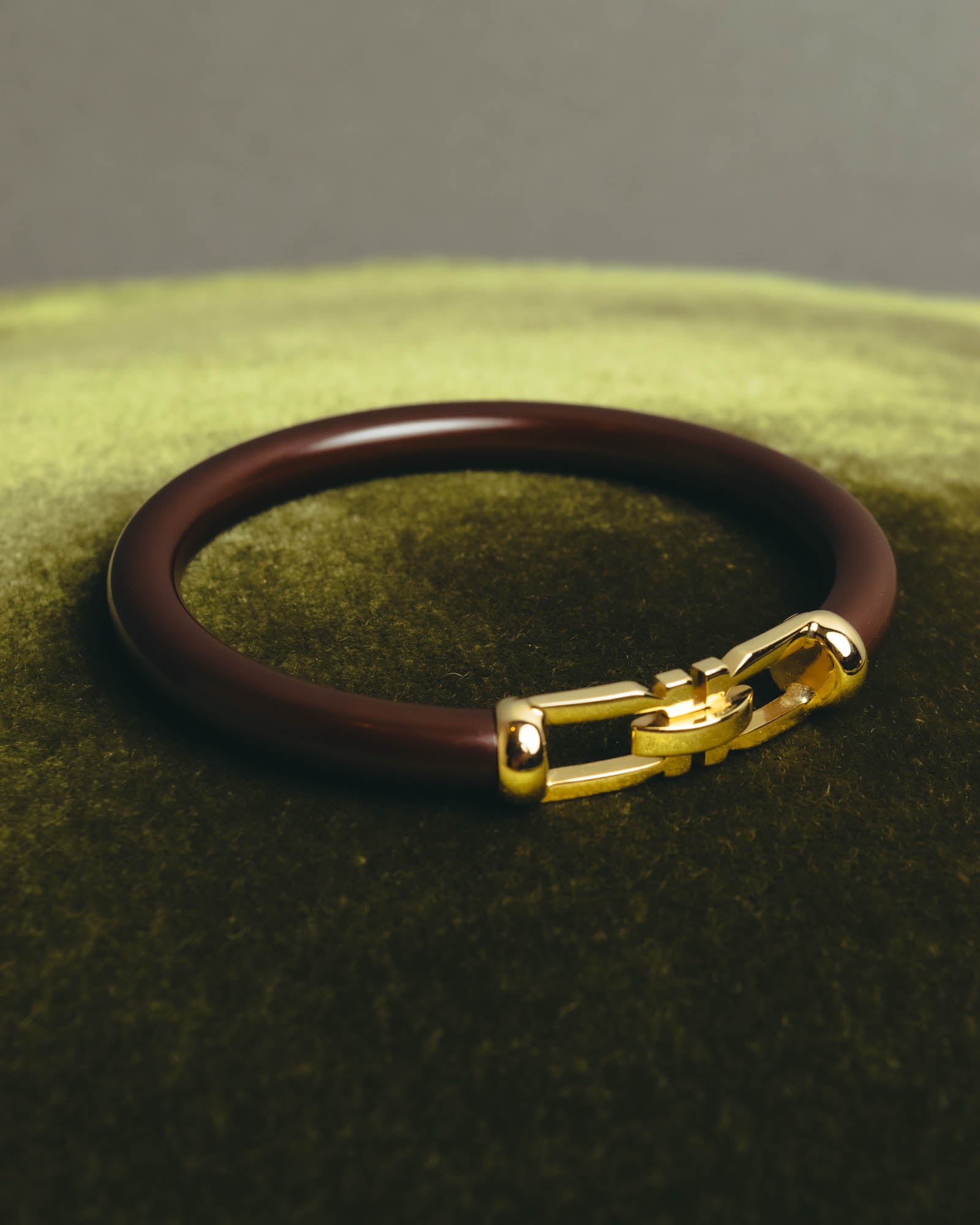 “Salvatore Ferragamo” 90’s-10’s Dark brown double Gancini bangle