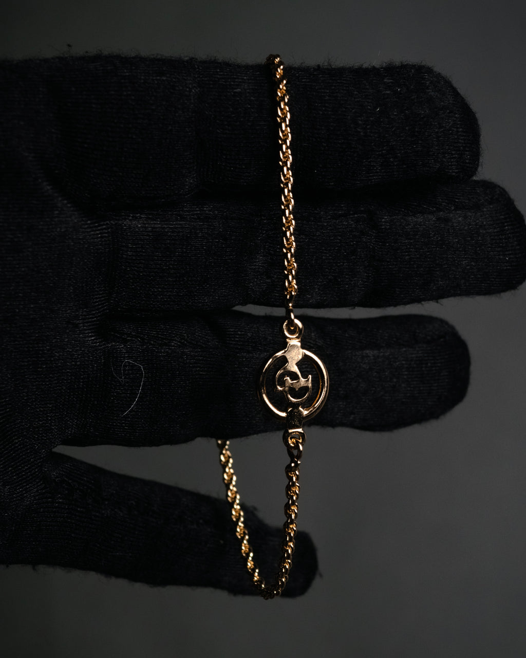 “Christian Dior” 90’s CD circle logo chain bracelet