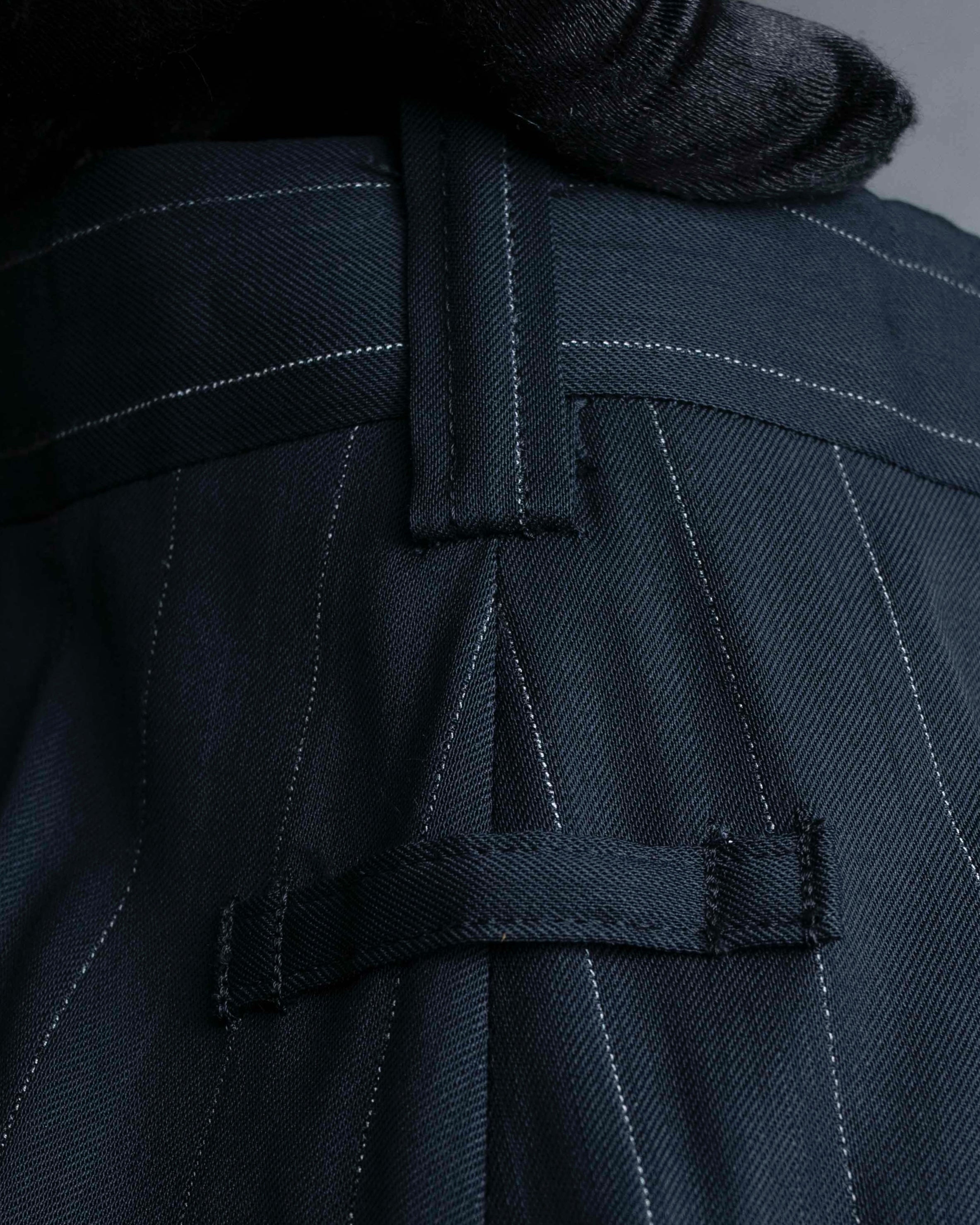 "JEAN PAUL GAULTIER HOMME"
Oversized shadow stripe set up