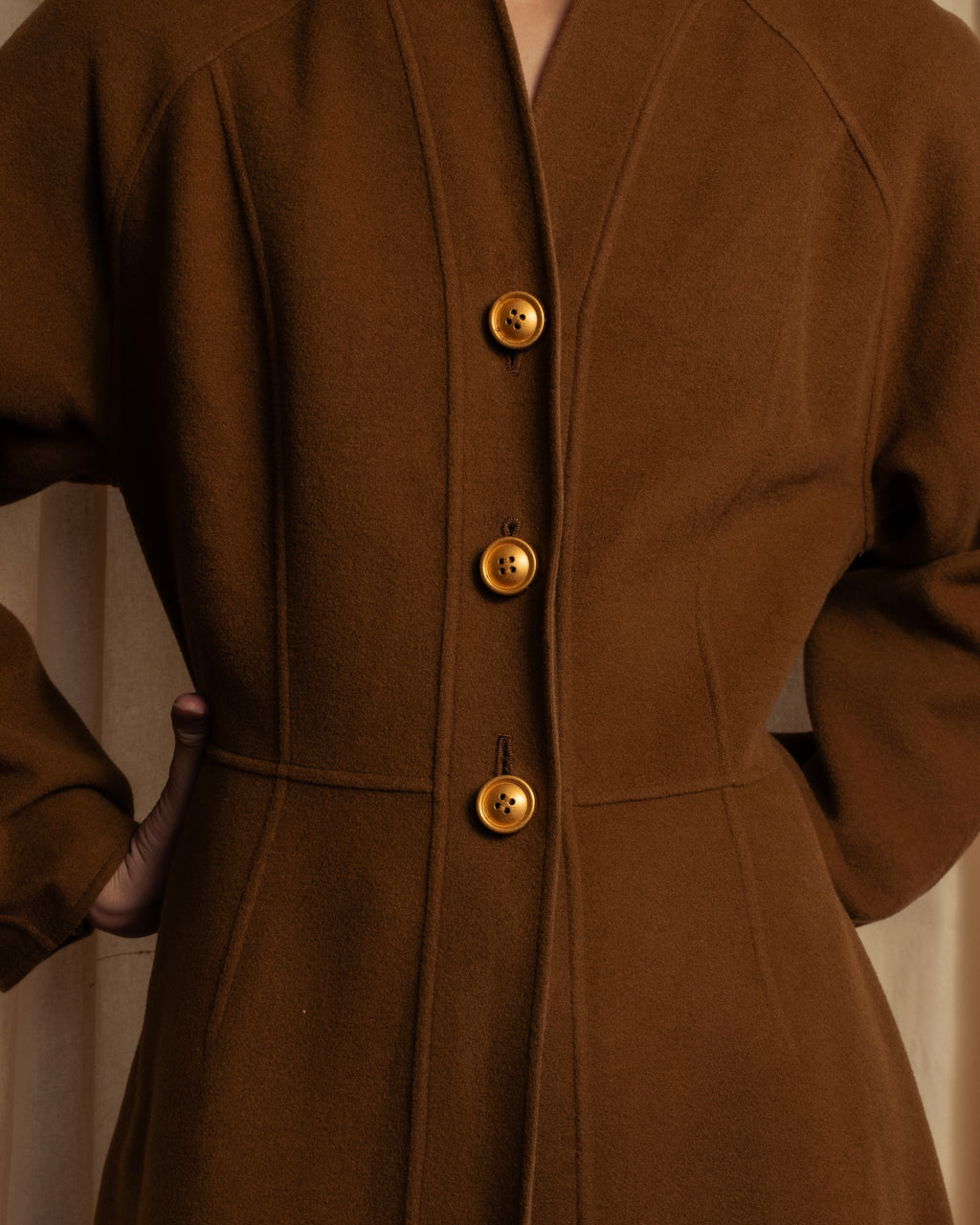 -SPECIAL- "Christian Dior" 80's-90's
Shaped flare silhouette collarless coat