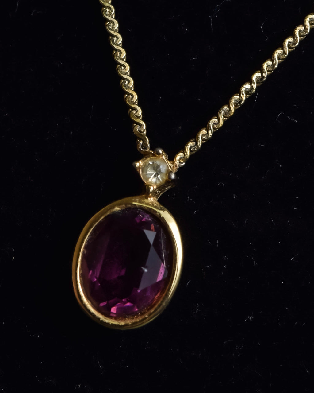 "Christian Dior" Teardrop garnet set gold necklace