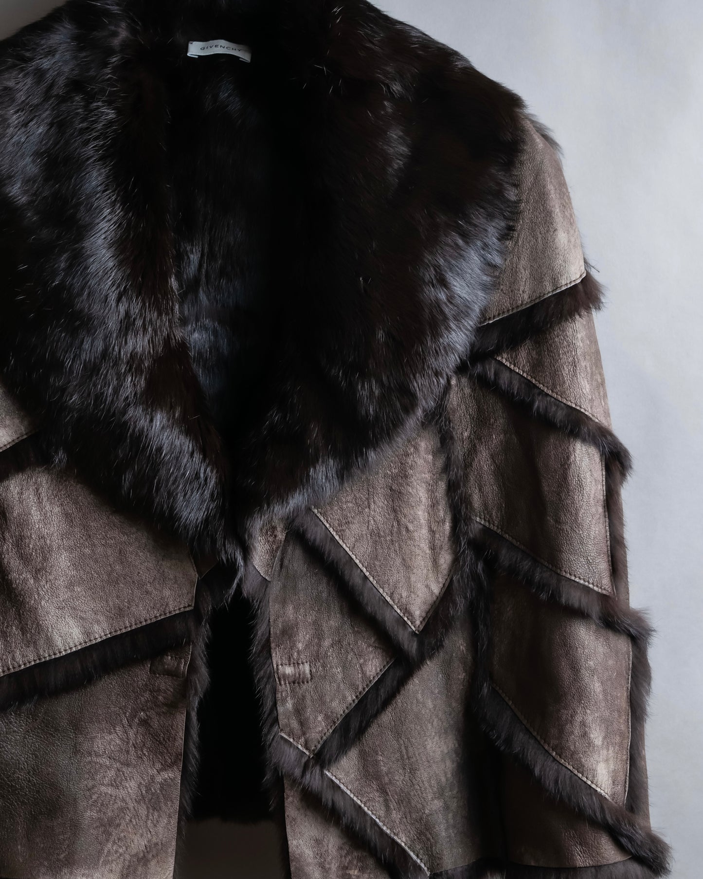 "GIVENCHY" Fur & leather used reversible short shawl collar jacket