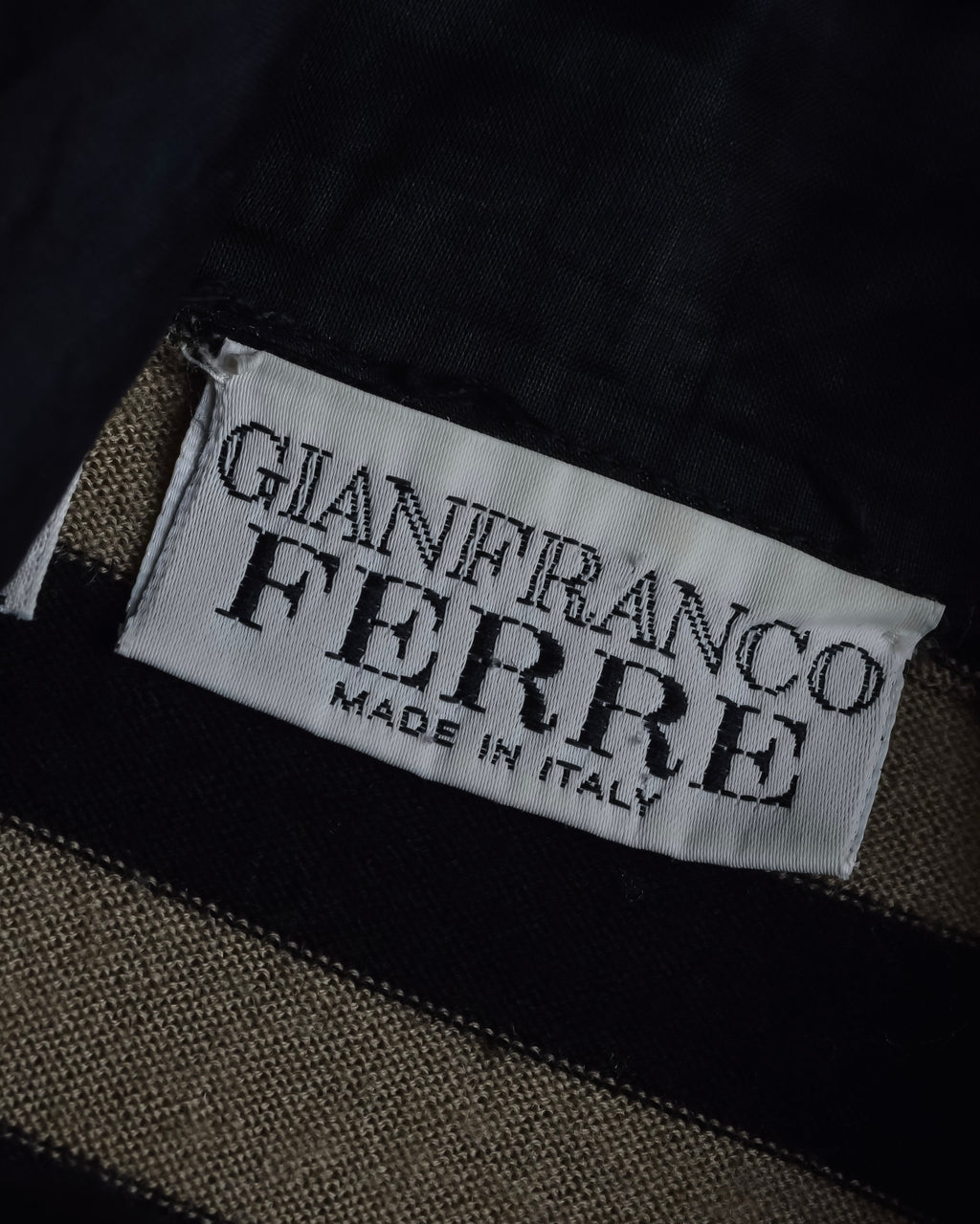 "GIANFRANCO FERRE" Striped contrast collar knit polo