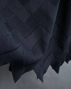 "PLEATS PLEASE ISSEY MIYAKE" 

Meander sleeveless tops