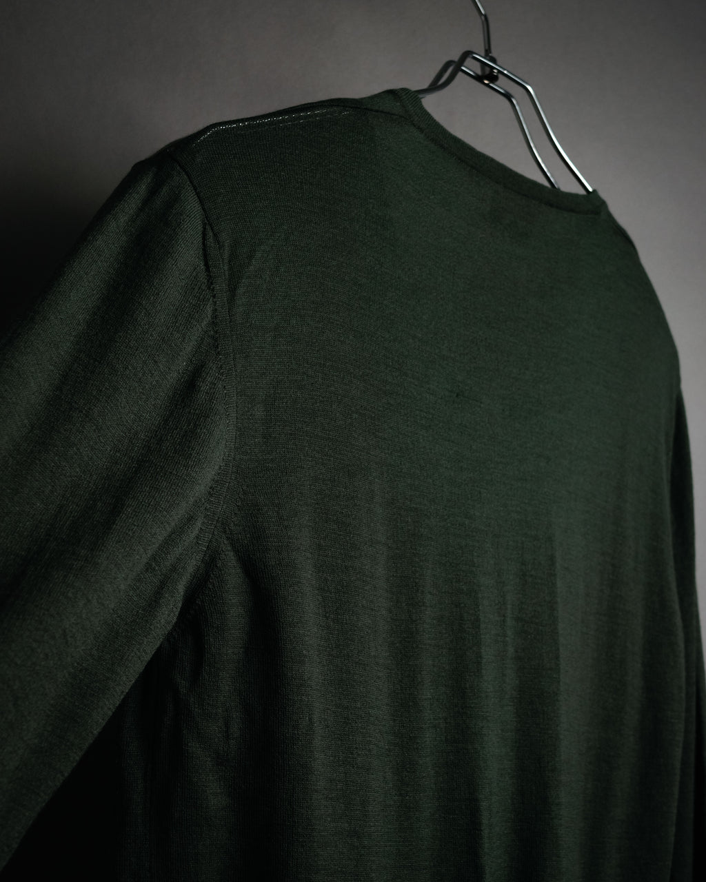 “GUCCI” Late 90’s-10’s Fine gauge v-neck knit