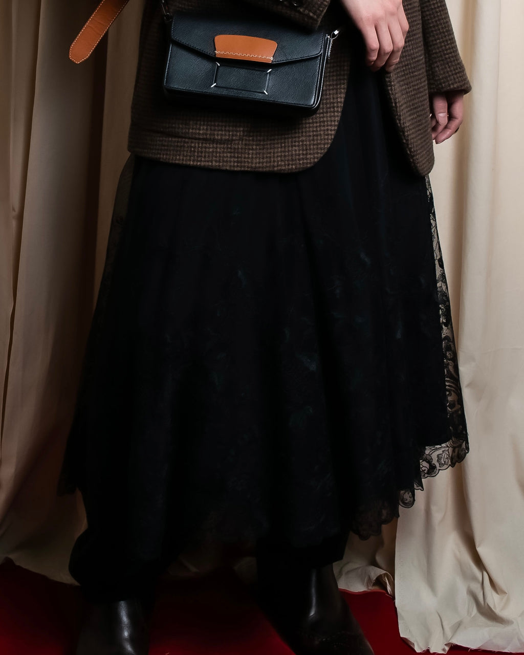 "LOUIS VUITTON" Tiered embroidered design flared skirt