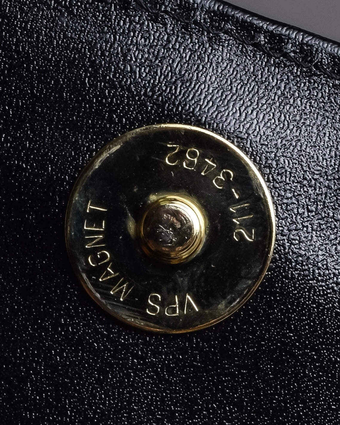 "Cartier" Logo engraved horizontal chain shoulder leather bag