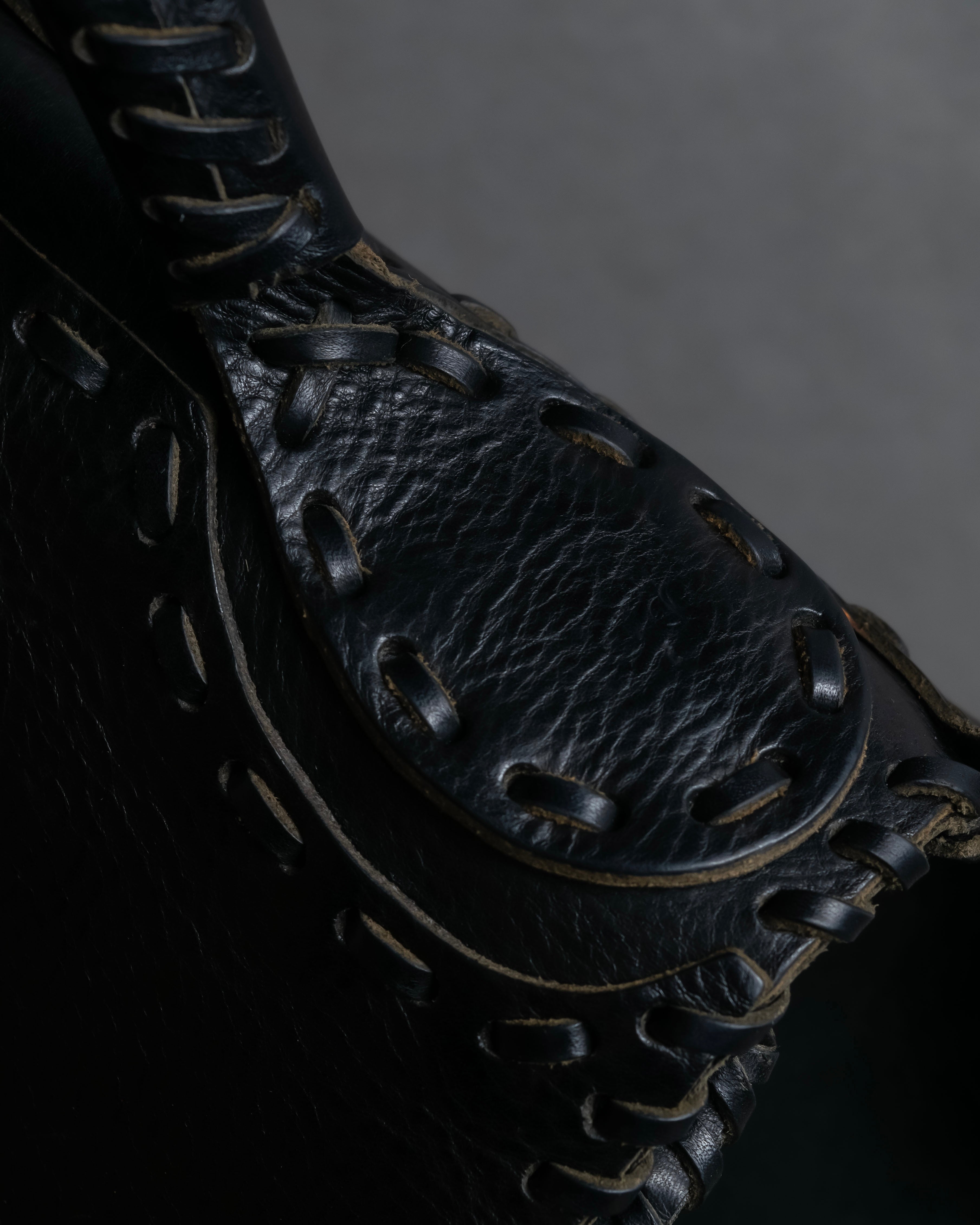 "FENDI" Hand stitched design leather hand bag