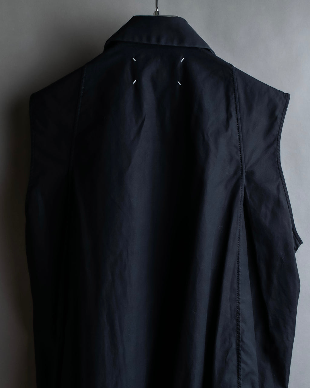 "MAISON MARGIELA" 13SS Panel design sleeveless black shirt
