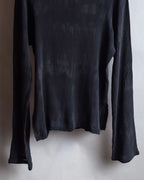 "ISSEY MIYAKE" Layered design high neck delicate knit