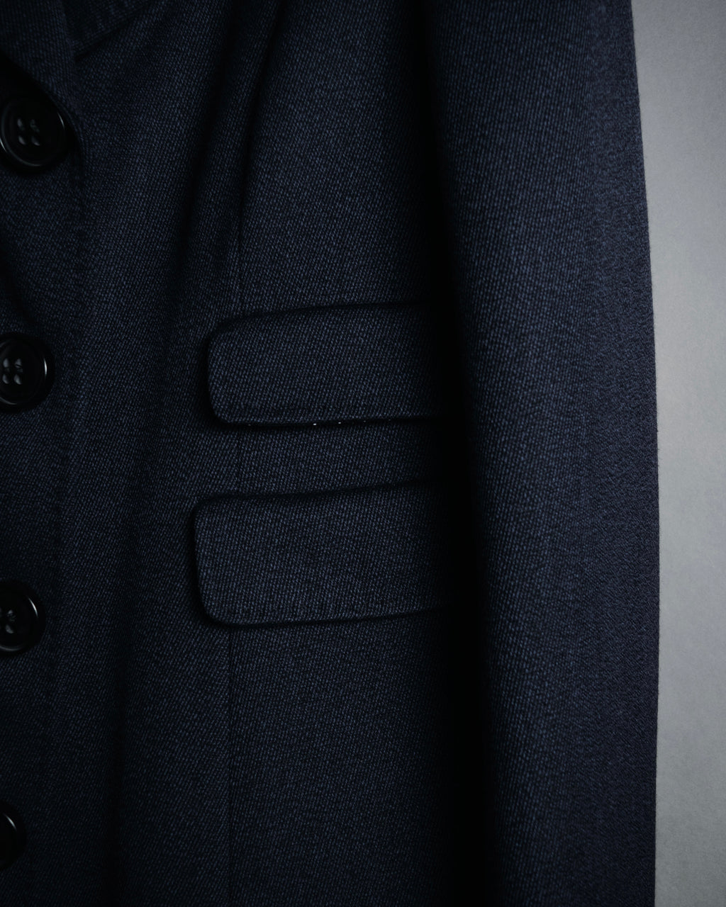 “MOSCHINO CHEAPANDCHIC”
00’s-10’s Tailored wool coat with double flap pockets