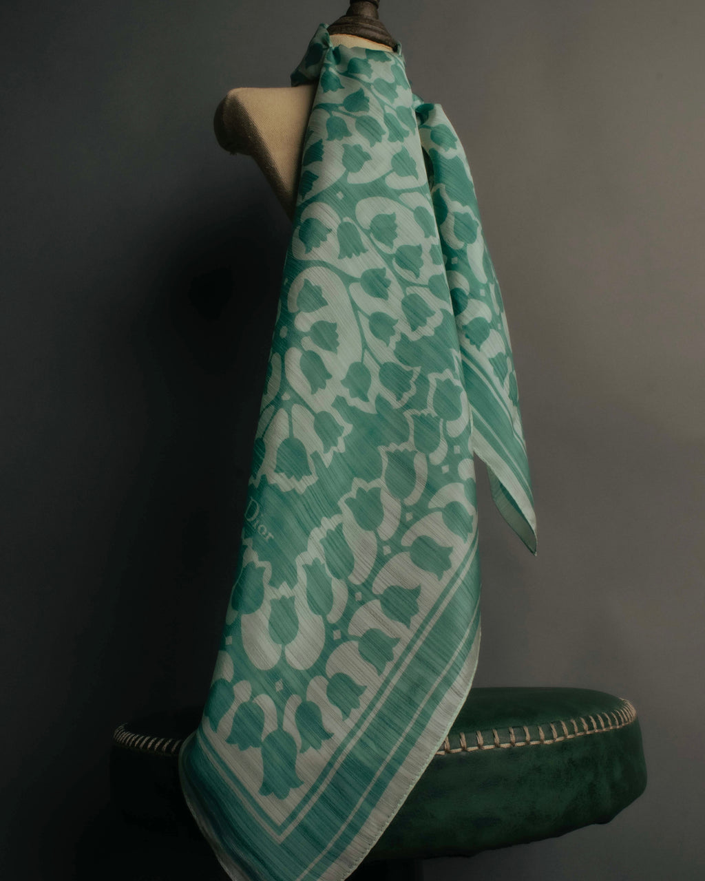 "Christian Dior" 85's-95's Vintage emerald tulip botanical silk shantung scarf