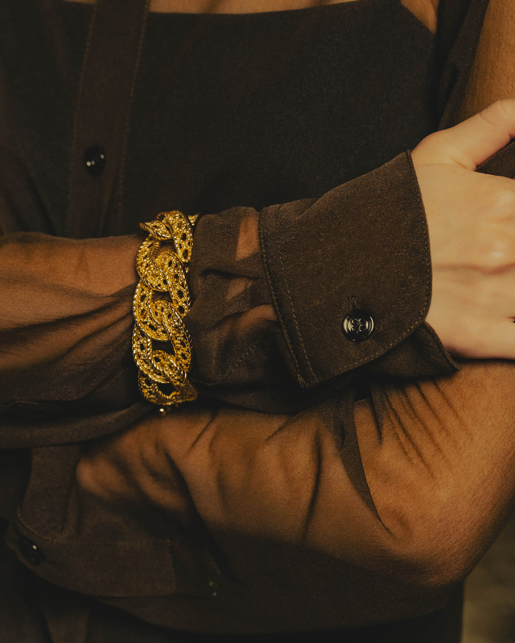 -SPECIAL- “Christian Dior” 70’s-90’s Sculptural openwork gold tone chain bracelet