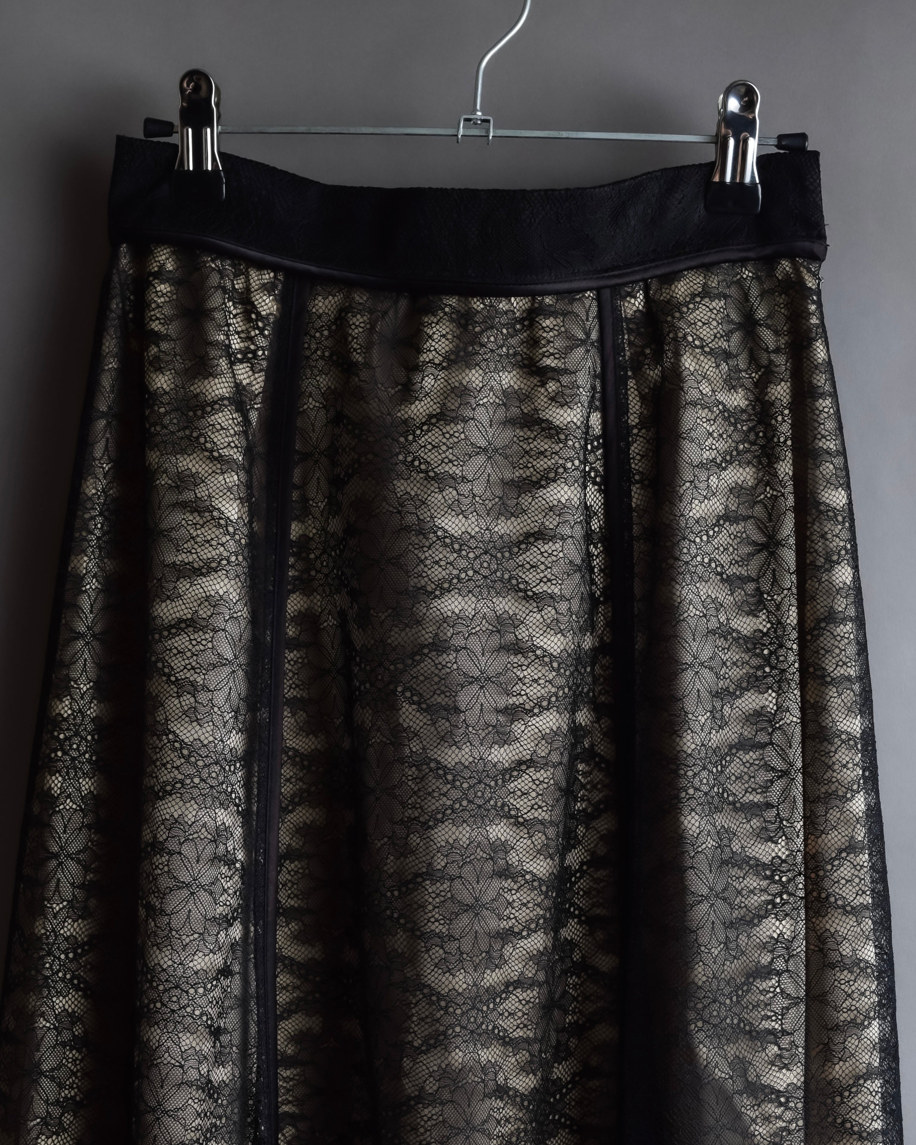 "LANVIN en Bleu" Flowers black lace layered skirt