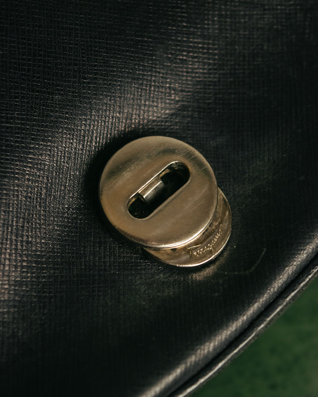 “Salvatore Ferragamo” 2010’s Gancini leather shoulder bag