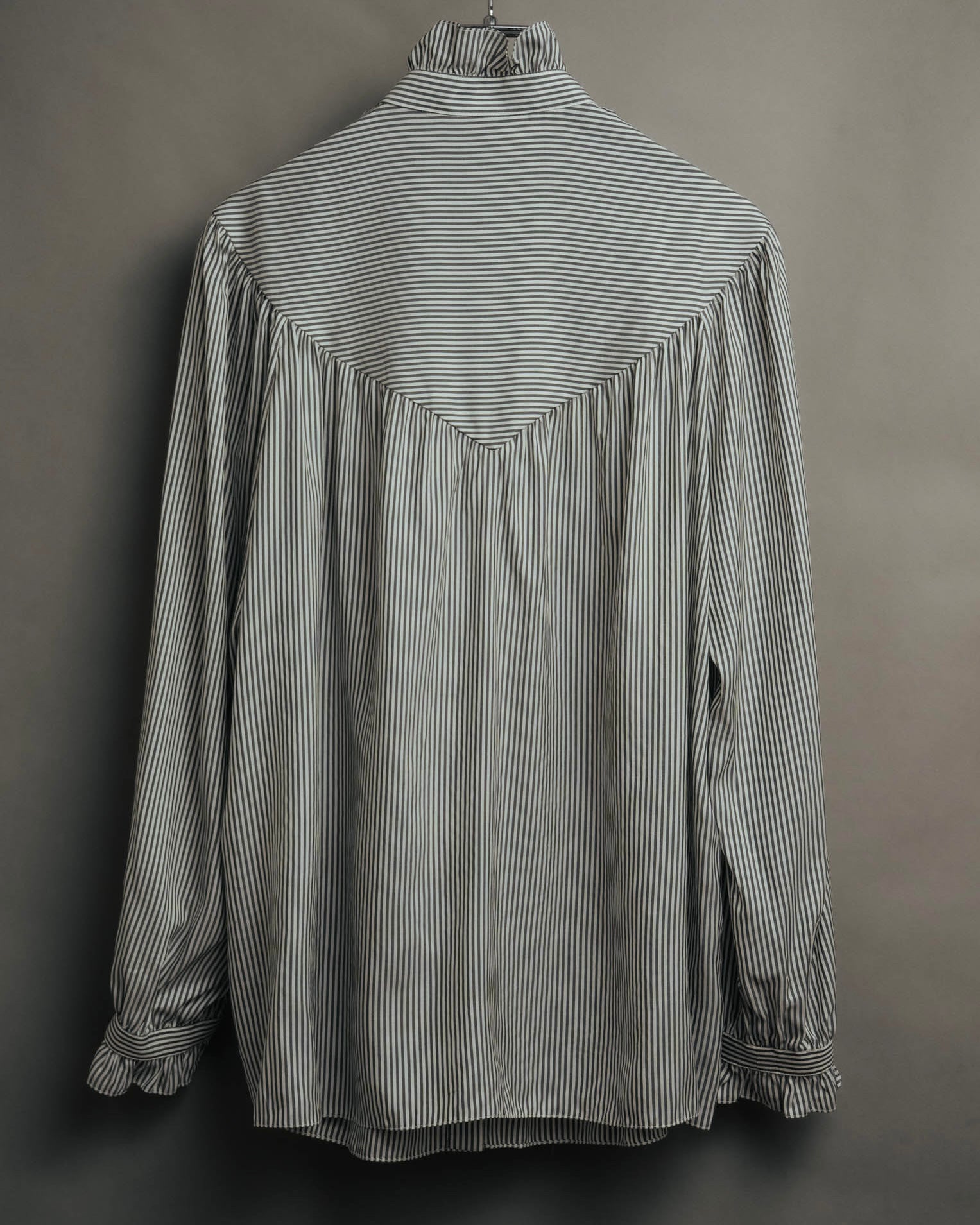 -SPECIAL- “CELINE” 2018’s silk striped ruffle bow blouse