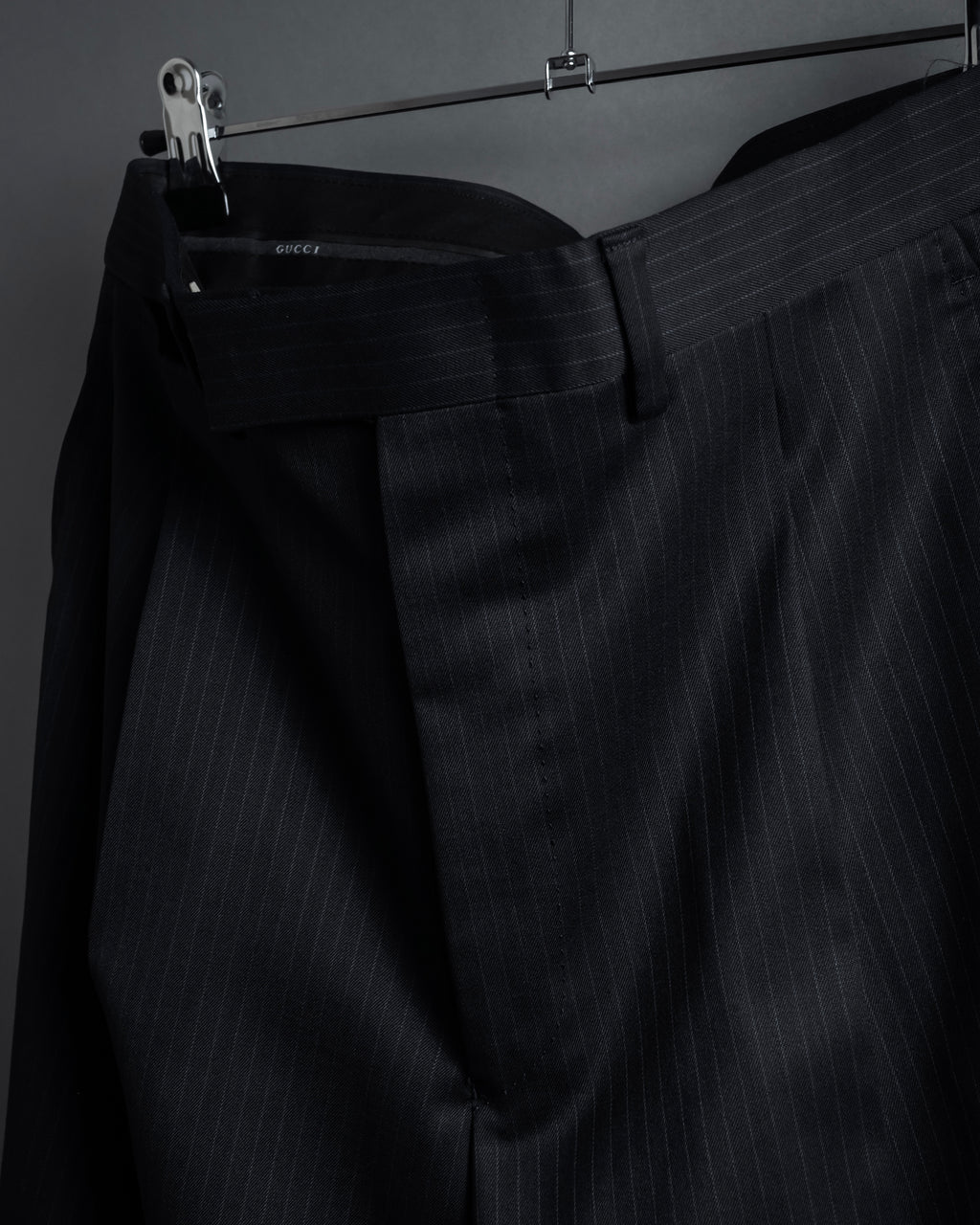 "GUCCI" 90's Elegant suiting pinstripe set up