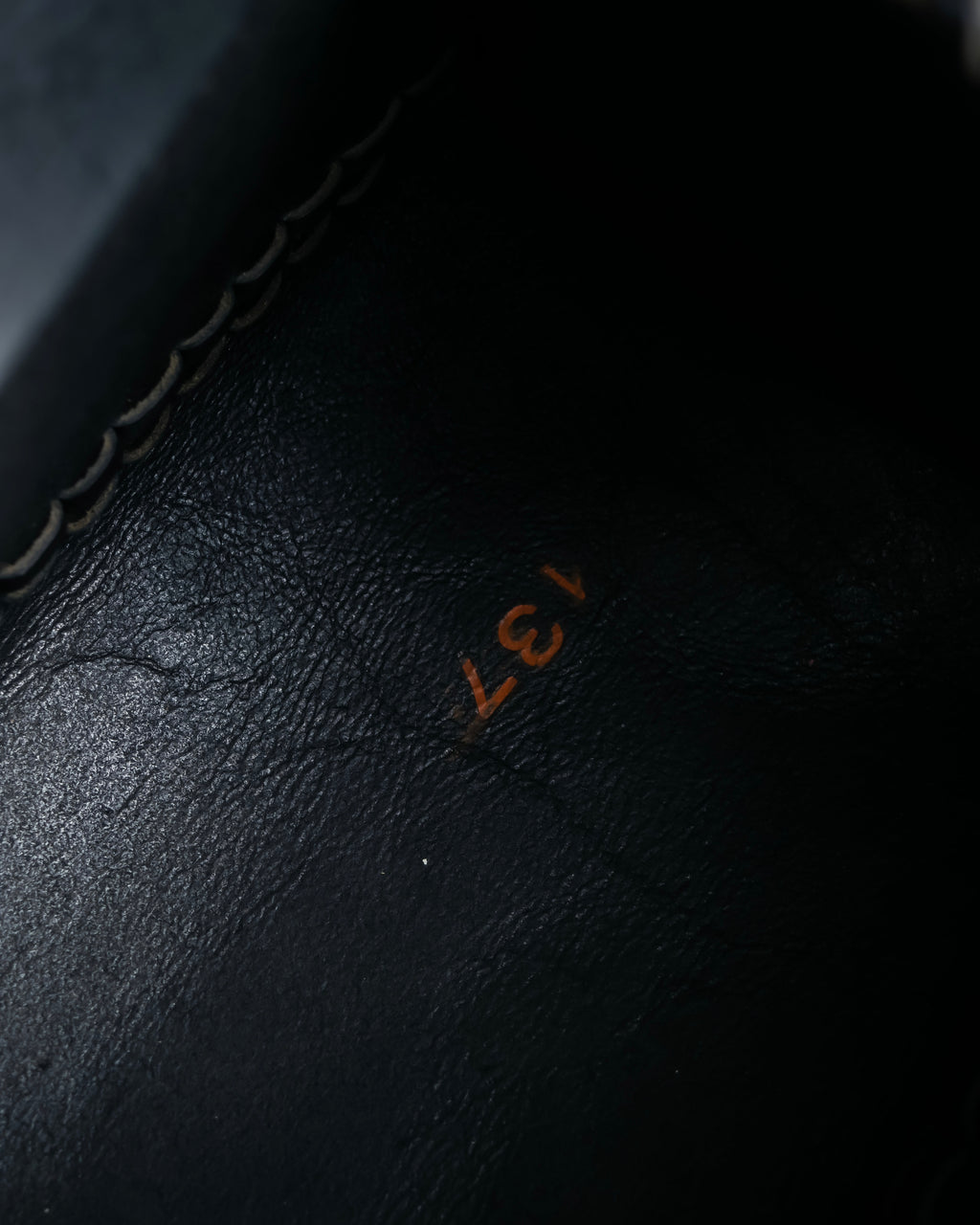 "FENDI" Hand stitched design leather hand bag