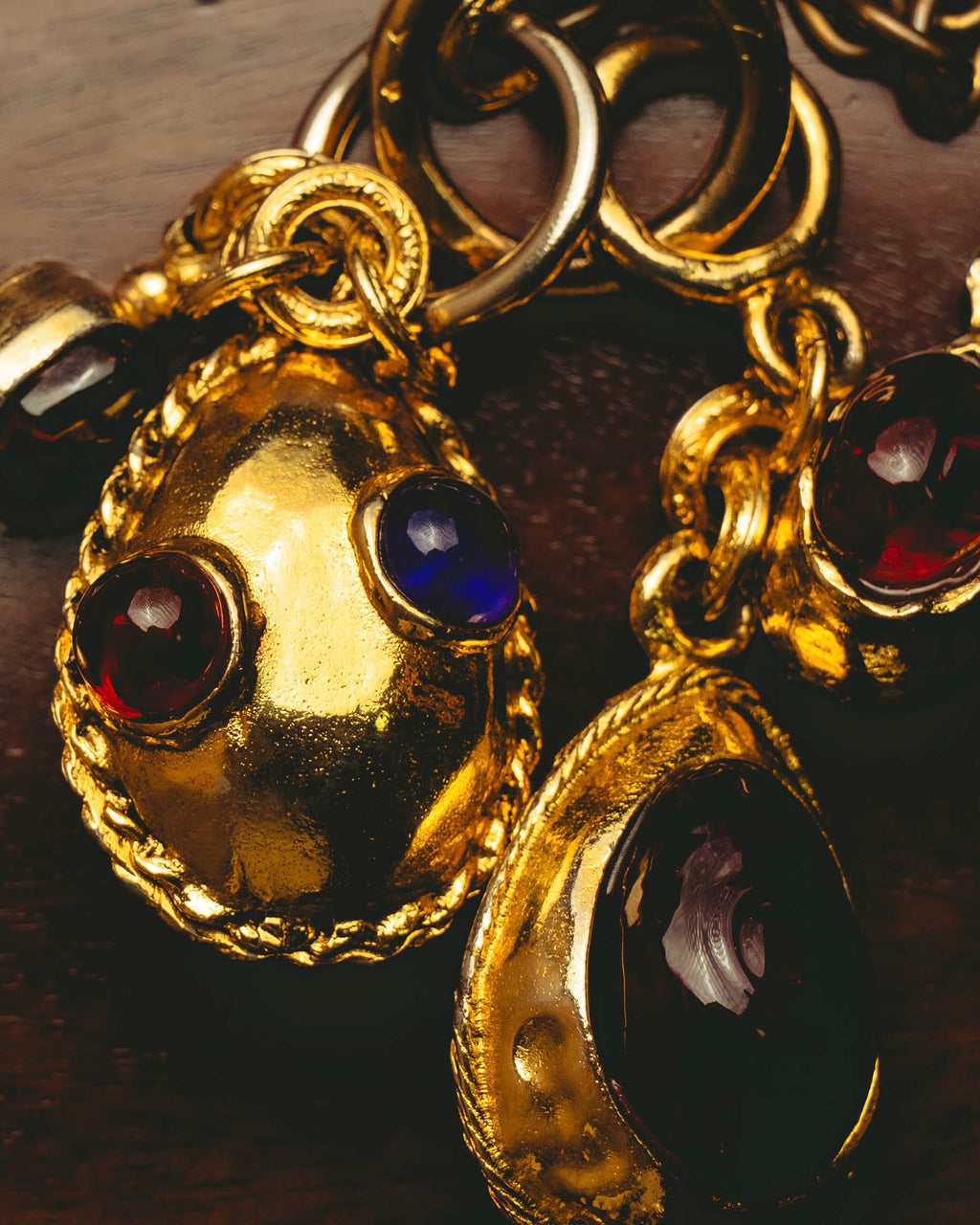 -SPECIAL - “CHANEL” 70’s-80’s Gripoix glass cabochon charm sautoir necklace