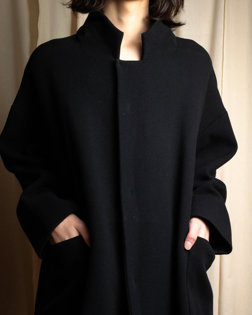 "ISSEY MIYAKE PLANTATION" Minimalist design A-line stand collar coat