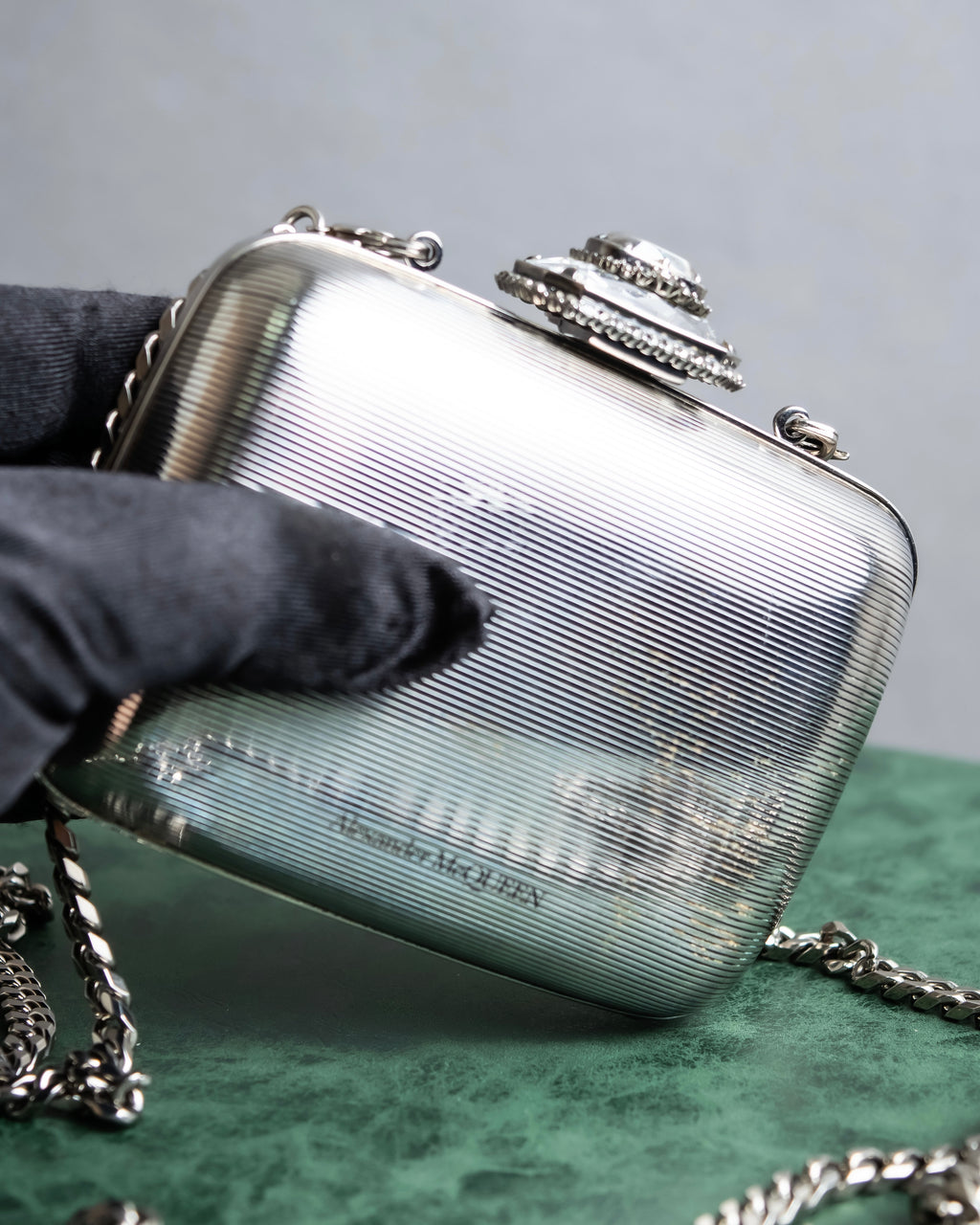 "Alexandar McQueen" Jewelry docking silver chain 2way mini bag