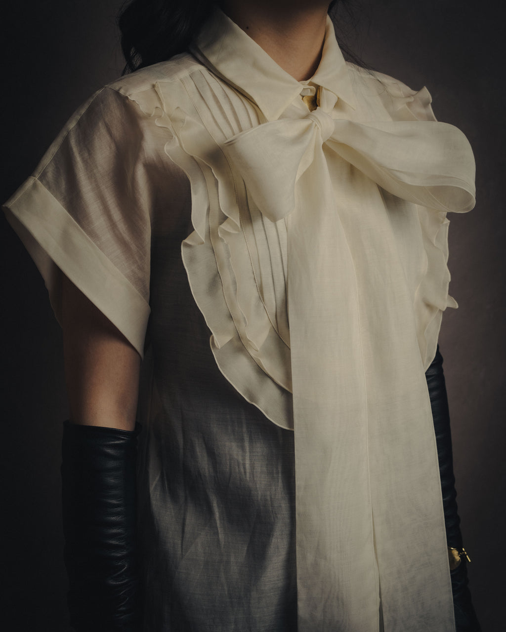 -SPECIAL- “VALENTINO ROMA” 2000’s sheer bow tie ruffled blouse