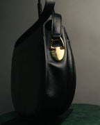 “Gianfranco Lotti” 90’s-00’s Black leather turn lock shoulder bag