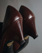 "YVES SAINT LAURENT" Elegant ribbon leather pumps