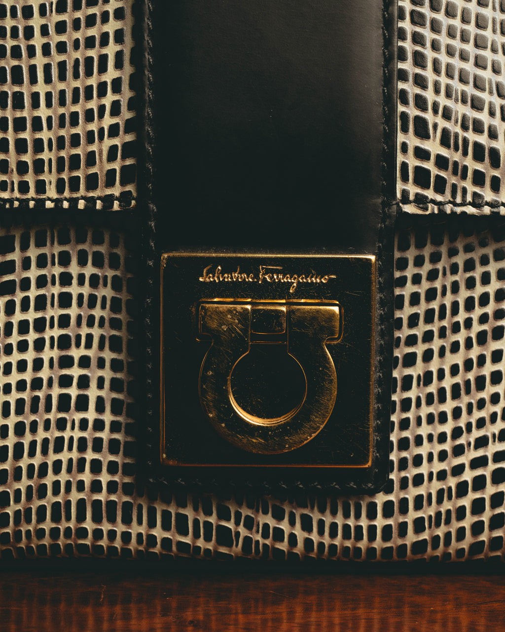 "Salvatore Ferragamo" Crocodile embossed Gancini shoulder bag
