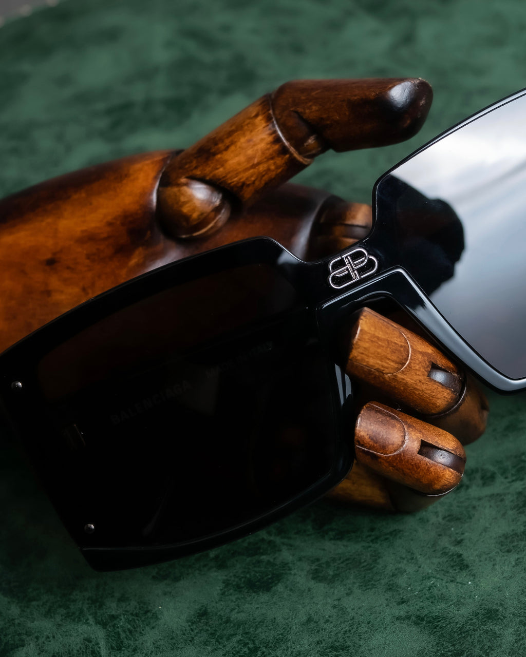 "BALENCIAGA" BB logo square frame sunglasses